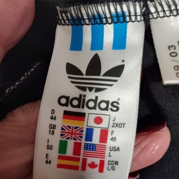 Adidas women's black jogging pants large front pockets - Picture 3 of 10